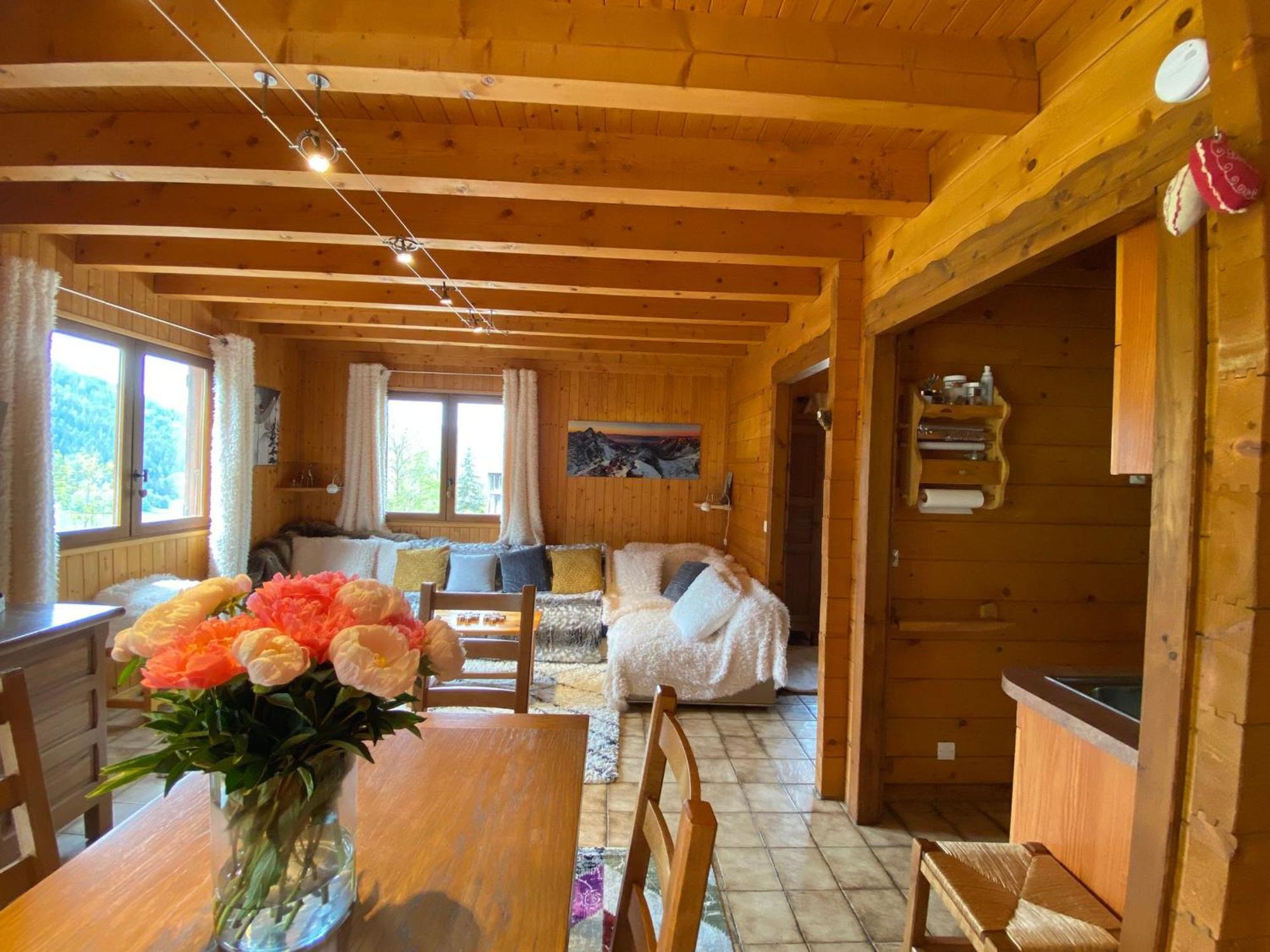 4 Pieces, 8 Pers, Terrasse Plein Sud, Parking, Salle De Jeux - Fr-1-437-109 * La Clusaz